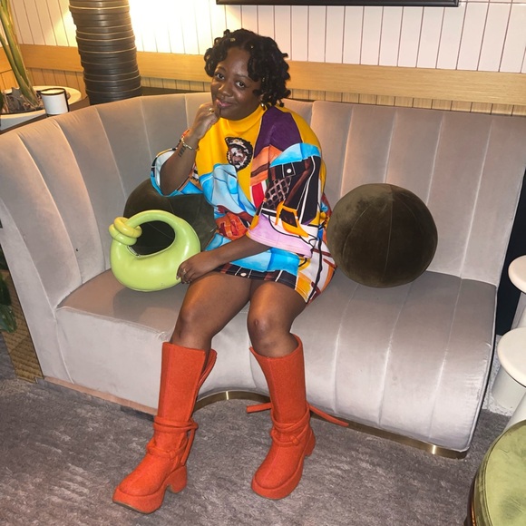 Meet your Posher, Mikayla - Picture 1 of 1